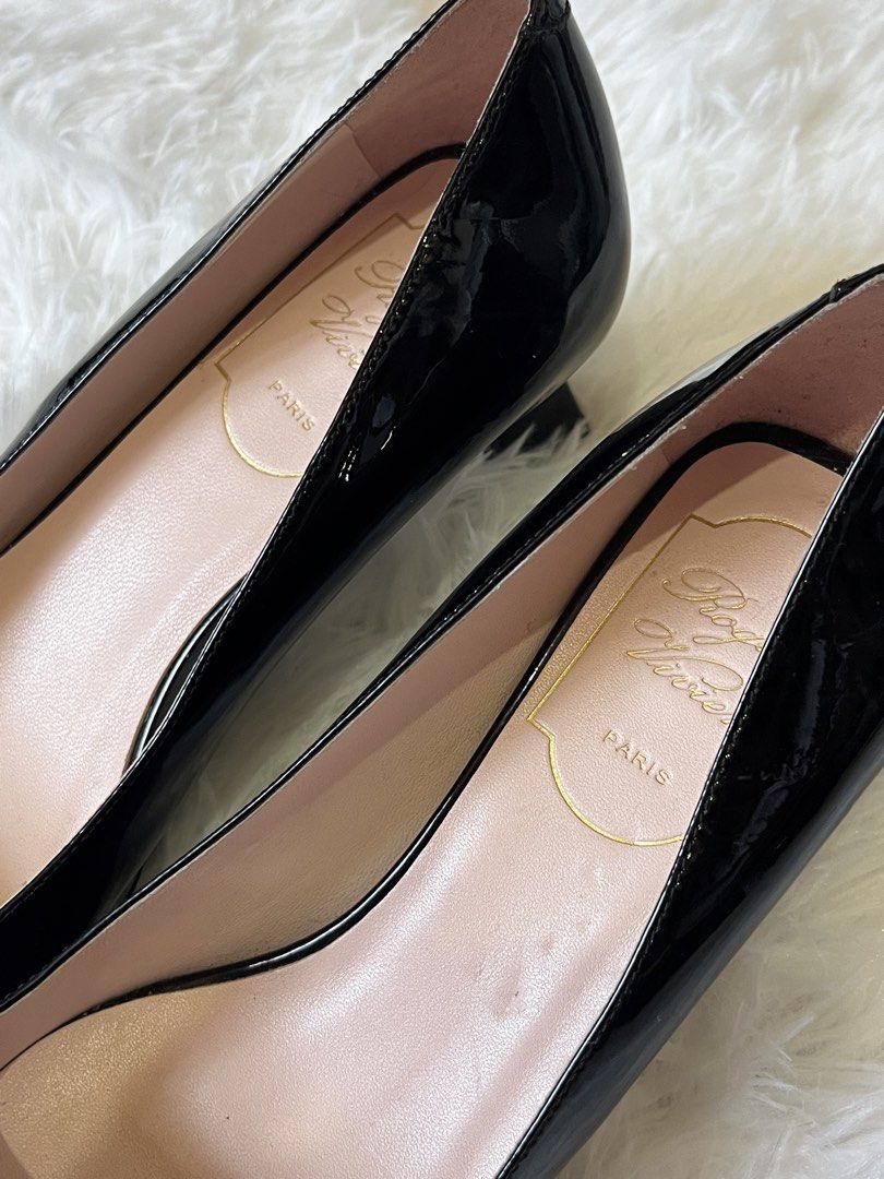 Roger Vivier Belle Vivier pumps (Category: Sneakers & Footwear) located in Manila. Submitted by ishoefits (Listing ID 1436060933, Image 3). Description: Size 36 Patent Leather material No issue DM If interested ❌ No to lowballers ✅ j&t or lalamove.