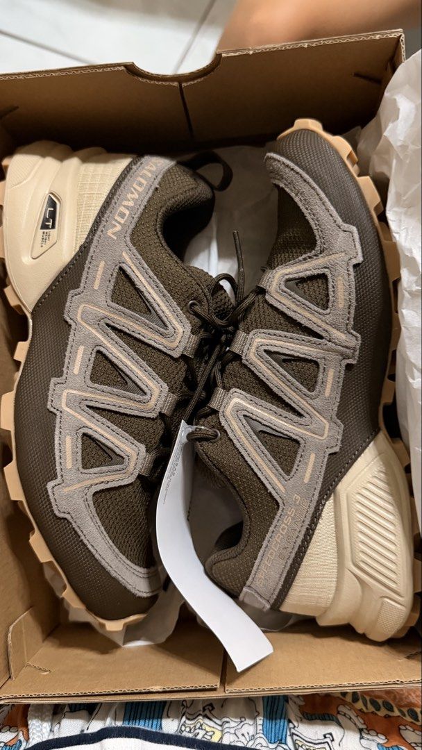 Salomon Speedcross 3 Expanse (Category: Sneakers) located in Batangas. Submitted by 4thside (Listing ID 1435979241, Image 1). Description: - Salomon Speedcross 3 Expanse trail running shoes - Size 4.5 UK - Used Once - With Box - Rugged sole for excellent grip - Breathable upper - Perfect for trail running or casual wear.