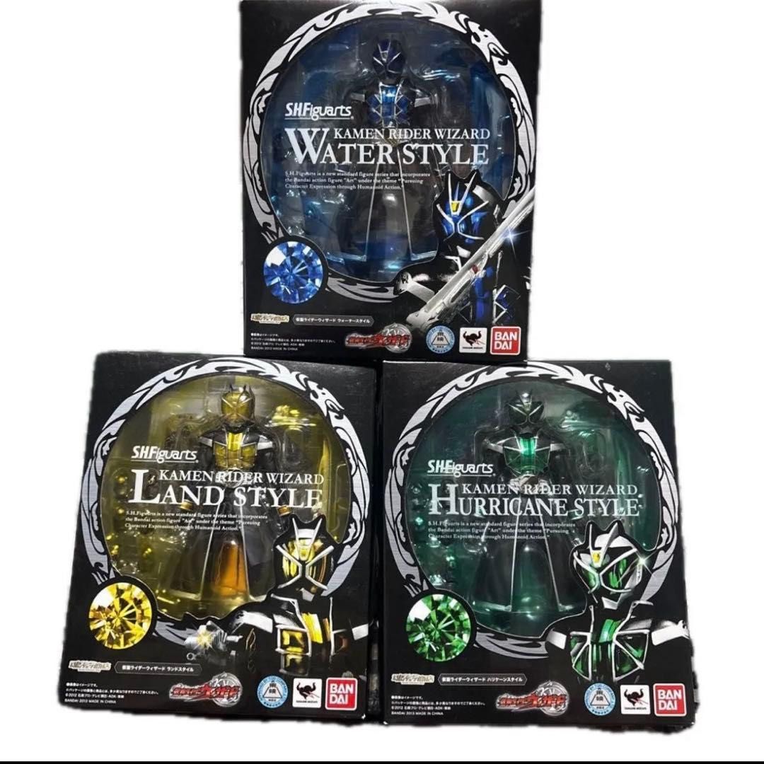SHF Figuarts Kamen Rider Wizard Style Set (Category: Toy Figures) located in Singapore. Submitted by blacksun0588 (Listing ID 1436056737, Image 1). Description: Items are in excellent condition - 9/10 Get SHF Wizard Dragon Form set for $255. Only deal in Khatib or Yishun MRT Station..