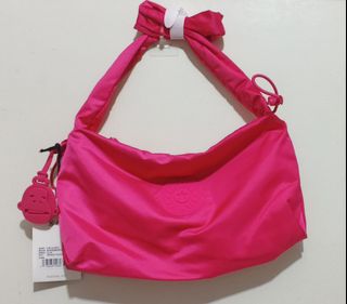 (Kategori: ) berada di . Dikirim oleh Preloved_stuff99 (ID iklan 1435979799, Gambar 1). Deskripsi: .