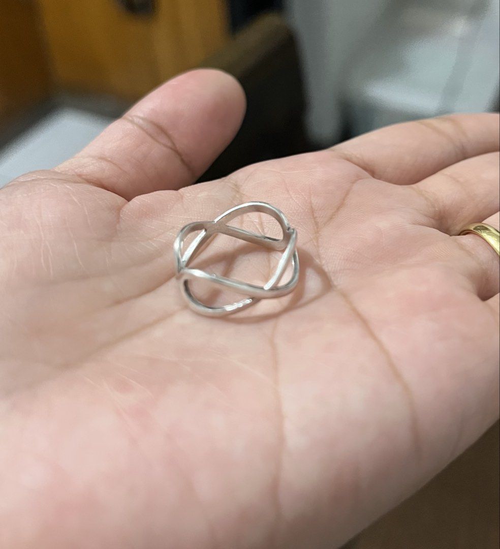 Silver Infinity Ring (Category: Rings) located in Caloocan City. Submitted by graaaaah13 (Listing ID 1436073479, Image 1). Description: - Silver infinity ring 925 - Size 5 - Rfs: into gold now.