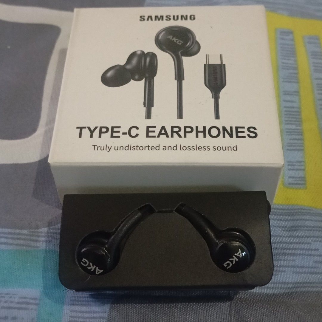 SMSNG AkG TYPE C EARPHONES (Category: Earphones) located in Paranaque City. Submitted by powerzone0517 (Listing ID 1436096102, Image 1). Description: .