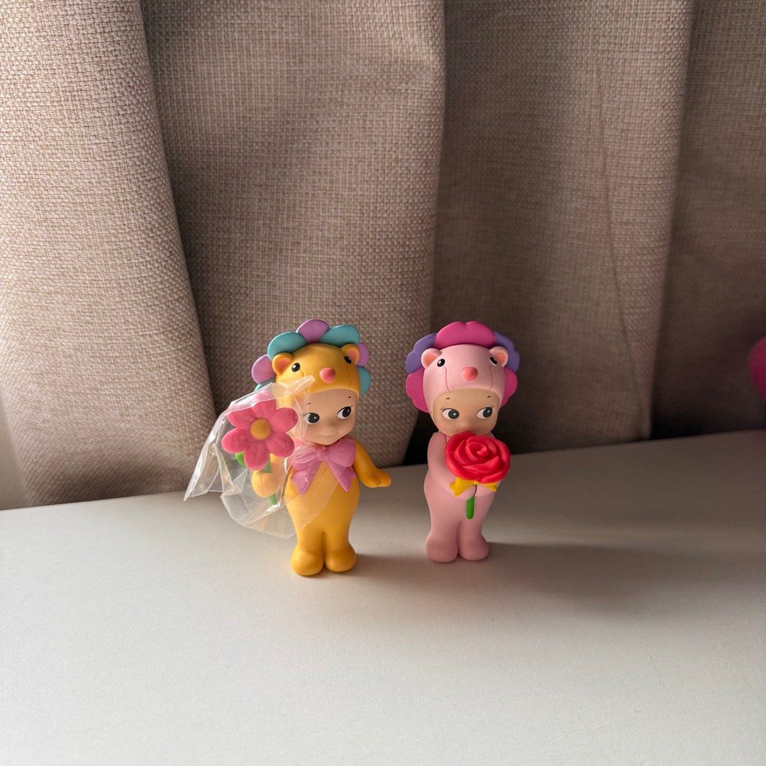 Sonny Angel (Flower Gift Series) (Category: Designer & Blind Box Toys) located in Quezon City. Submitted by andothersbypats (Listing ID 1435962536, Image 1). Description: Sonny Angel 😇 — rfs: decided to stop collecting — on hand — payo to secure — loc: fairview, qc — isf & lsf not included .