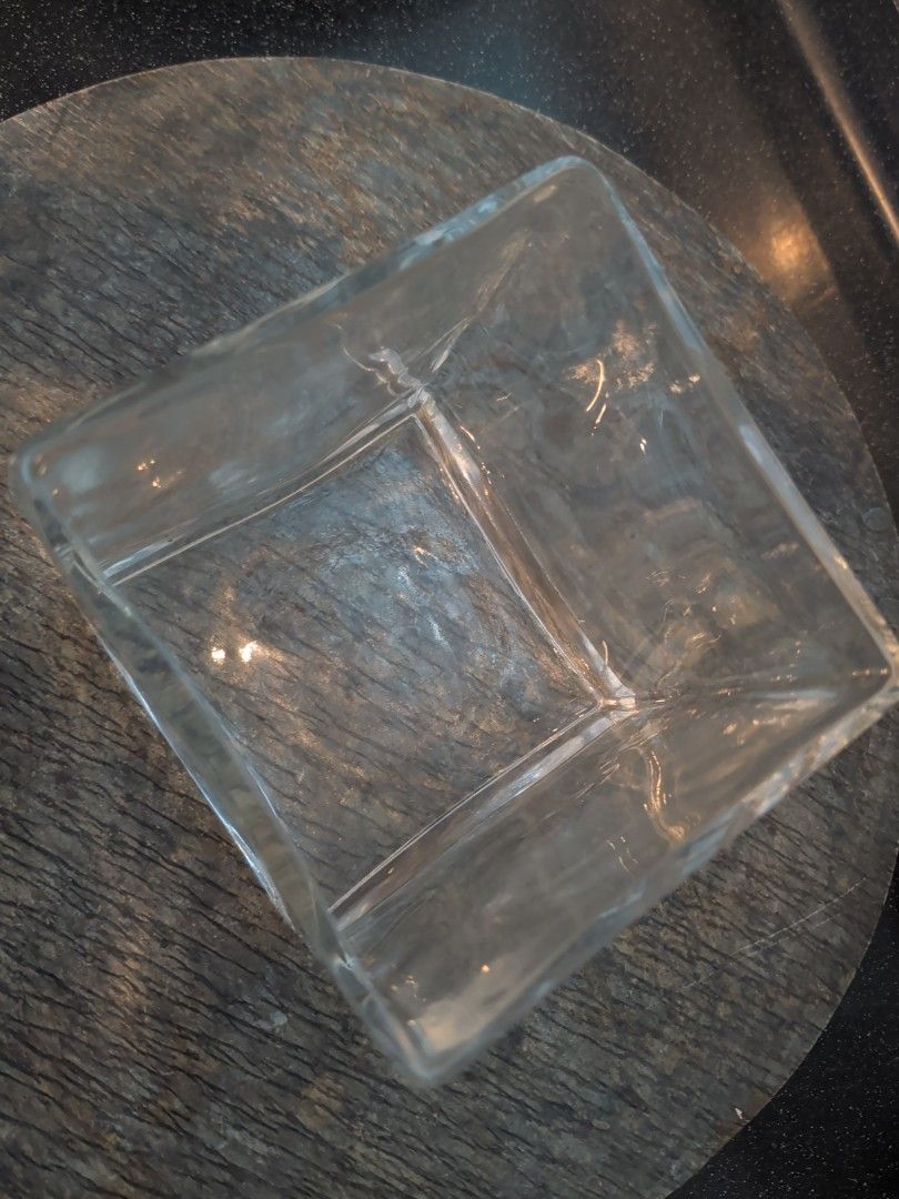 Square Glass Vase444839173963786241