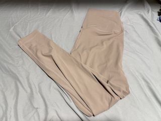 （分類：）位於 。 由 dothingsss 提交（商品編號 1436058999，圖片 1）。簡介： 。