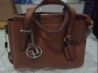 (Kategori: ) berada di . Dikirim oleh theonenonlyly (ID iklan 1436073071, Gambar 1). Deskripsi: .