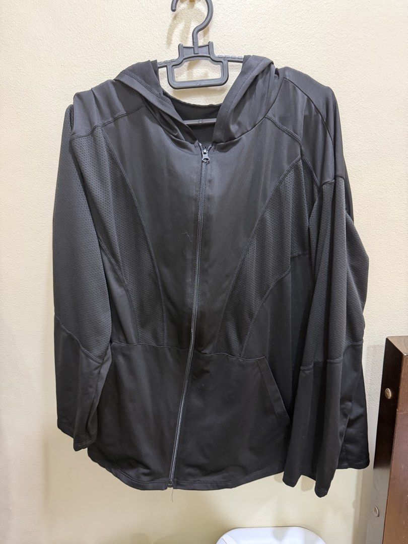 Shein light jacket (Category: Coats, Jackets and Outerwear) located in Quezon City. Submitted by helpmedeclutter__ (Listing ID 1435948438, Image 1). Description: Shein light jacket.