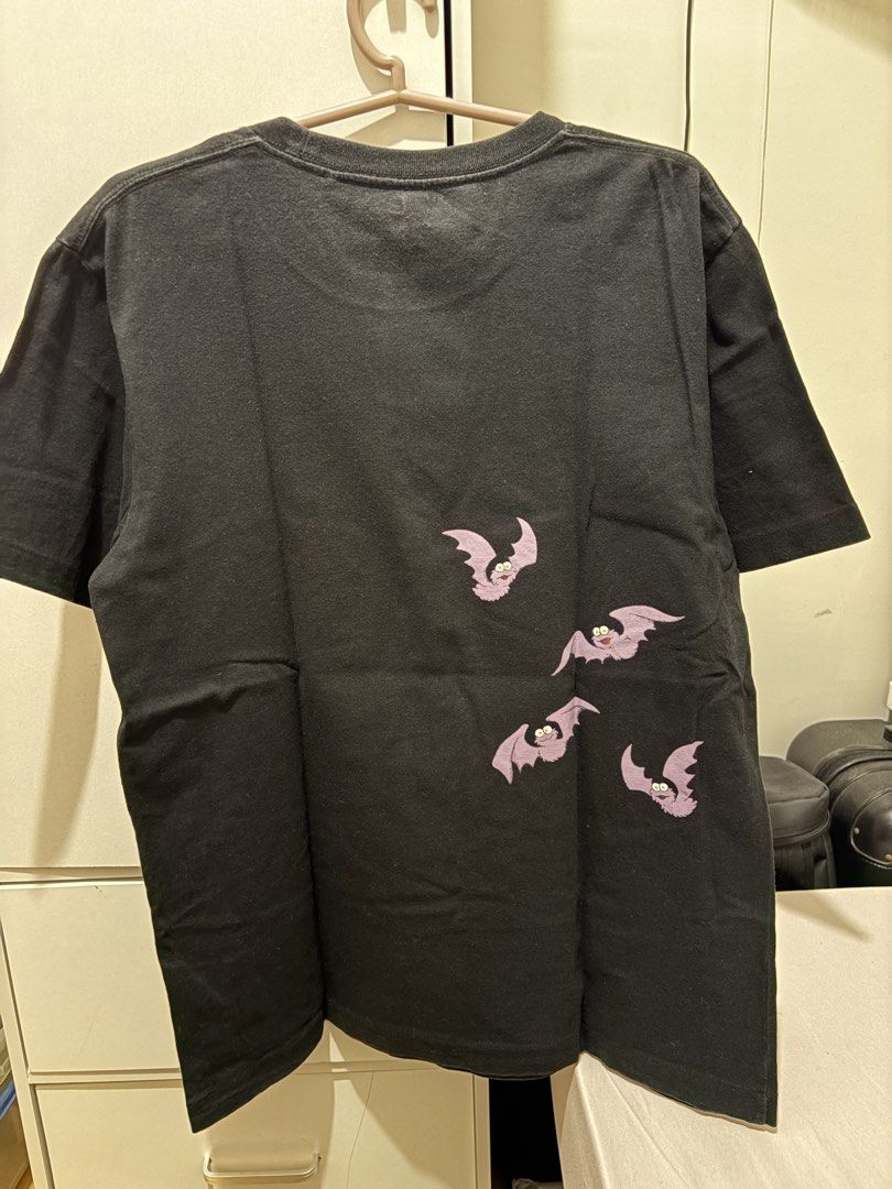 Uniqlo x Kaws Sesame Street (Category: Tshirts & Polo Shirts ) located in Cainta. Submitted by jamessss23 (Listing ID 1436092921, Image 2). Description: Fits small uniqlo sizing body frame Still in good condition.