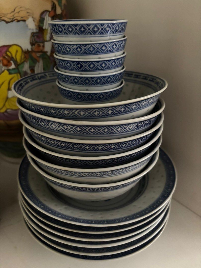 Vintage Blue and White Porcelain Dinnerware Set445002036387532800