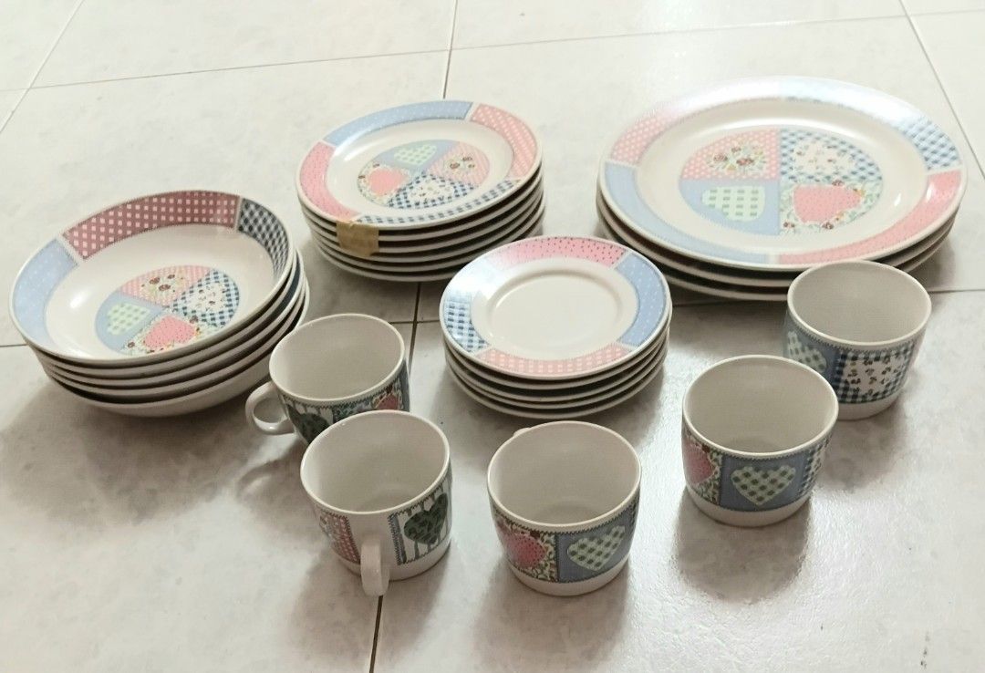 Vintage Floral Dinnerware Set444870636466360320