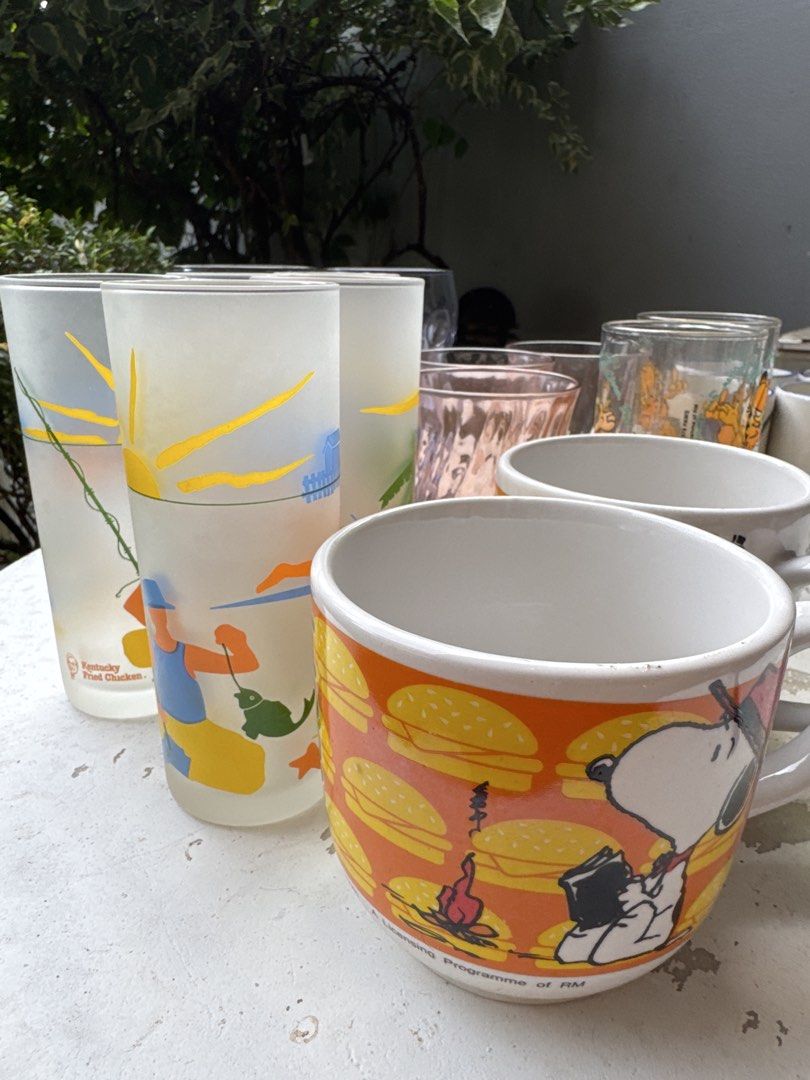 Vintage Glassware and Mug Collection444867114551234563