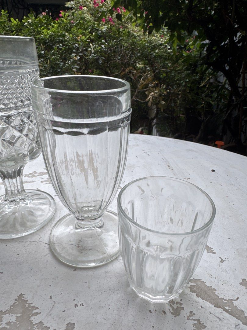Vintage Glassware Set - 4 Pieces444878525437716482