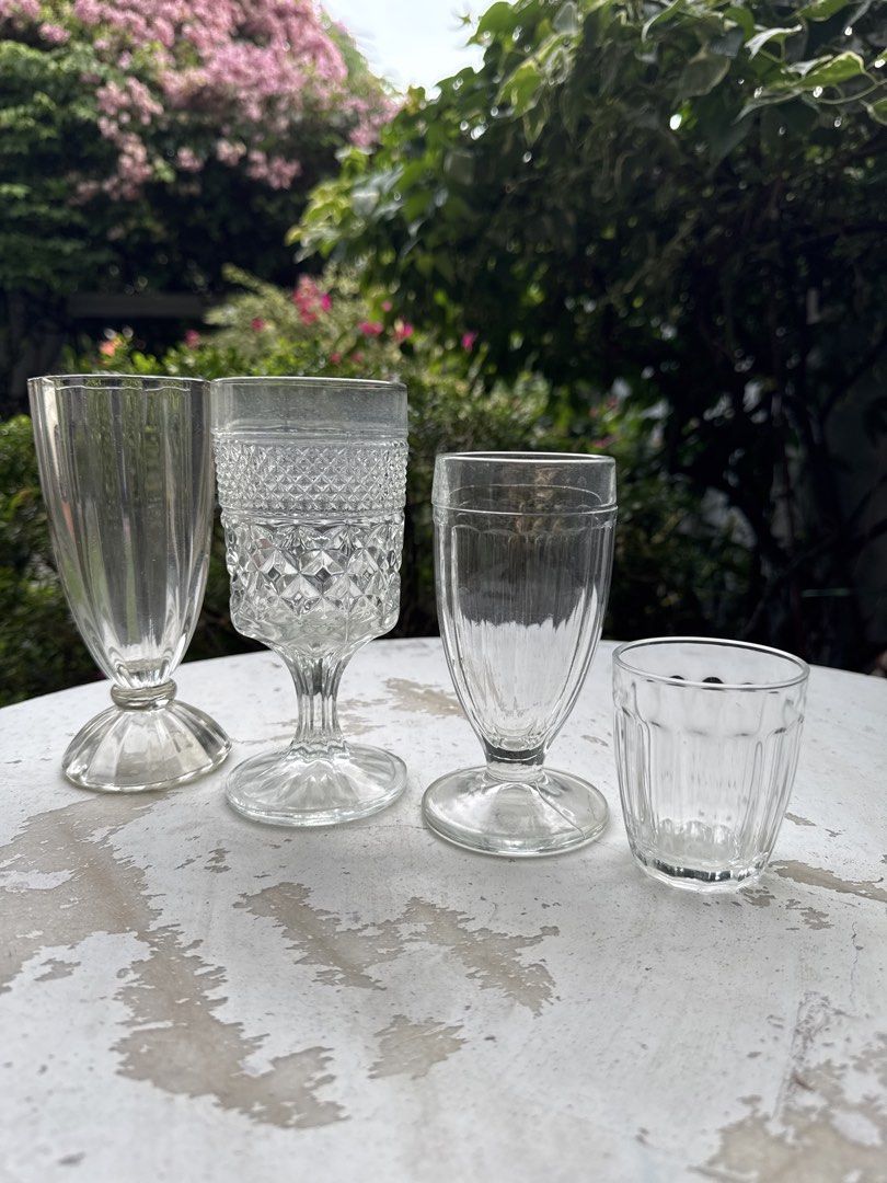 Vintage Glassware Set - 4 Pieces444878525437716480