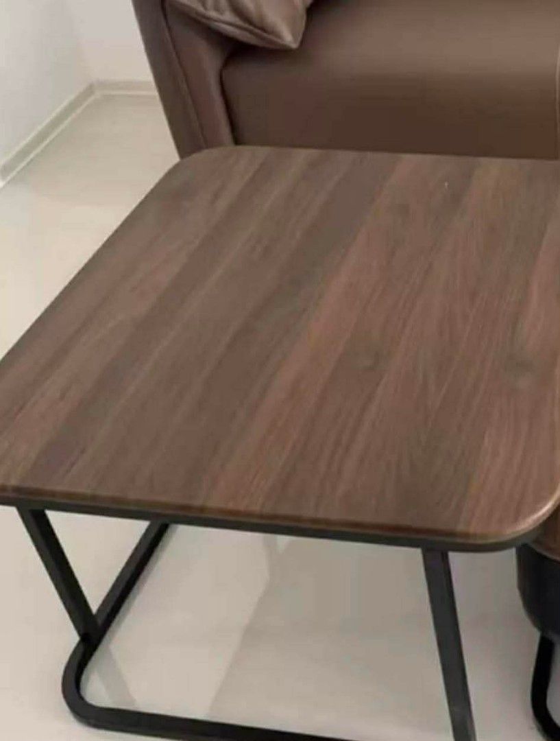 Walnut Center Coffee Table (Category: Tables & Sets) located in Valenzuela. Submitted by jhagonzales (Listing ID 1436010057, Image 2). Description: .