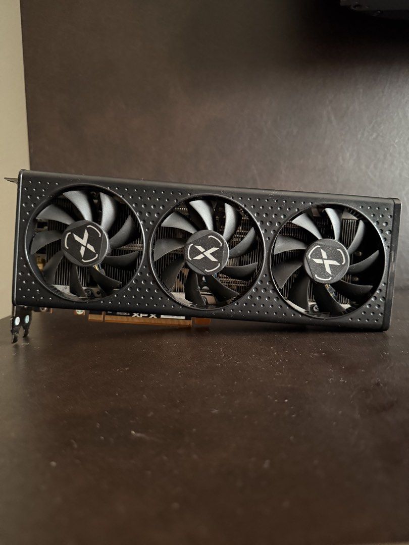 XFX Speedster QICK308 Radeon RX 6600 XT