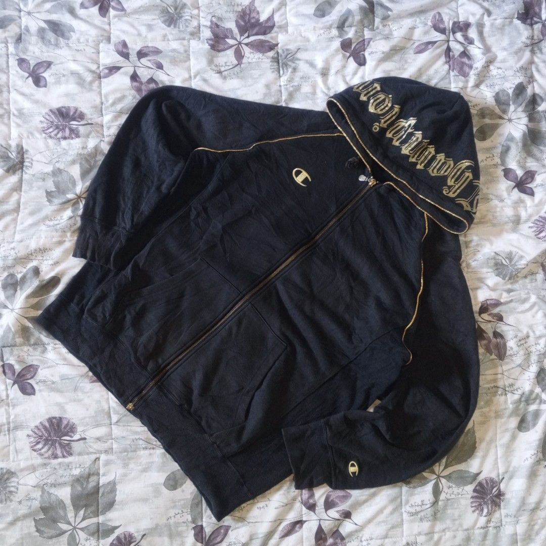 Y2k Champion embroidered gold logo jacket (Category: Coats, Jackets and Outerwear) located in Bacoor. Submitted by jeffmedrin55454 (Listing ID 1435919193, Image 1). Description: dimes 22x28 color rate:8.5/10 payment first location: Bacoor Cavite.