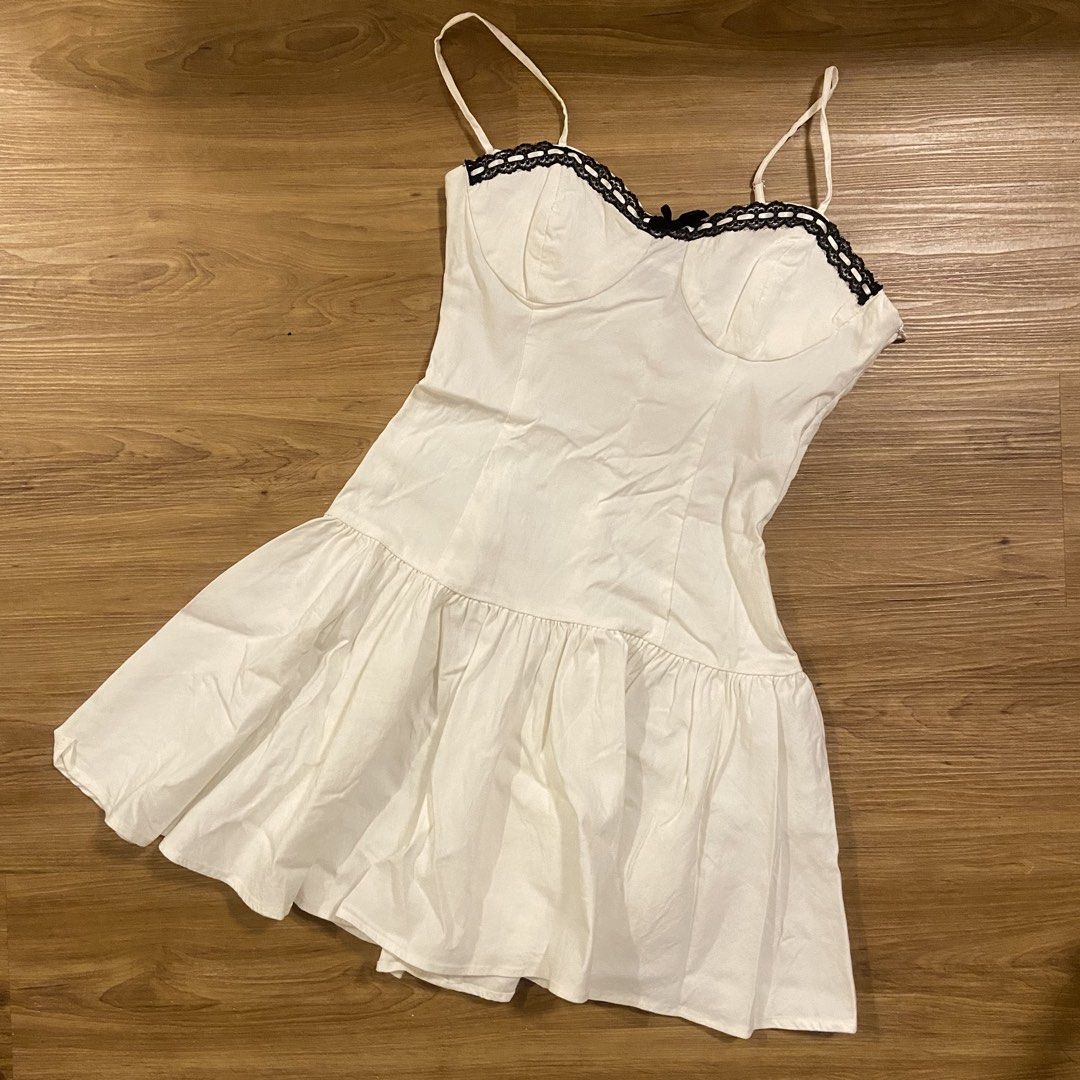 Zara White Graduation Mini Dress (Category: Dresses) located in Calamba. Submitted by jrclldc (Listing ID 1436021667, Image 1). Description: fit: XS to S frames (stretchable fit) issue/s: none. good as new 📍loc: nuvali, laguna 💵 mop: gcash/bank to bank 📦 mod: lalamove (sdd), j&t, lbc, or meetup (around nuvali area) note: check for close up pics for items with issues. colors may vary slightly due to lighting and screen settings. BUY AT YOUR OWN