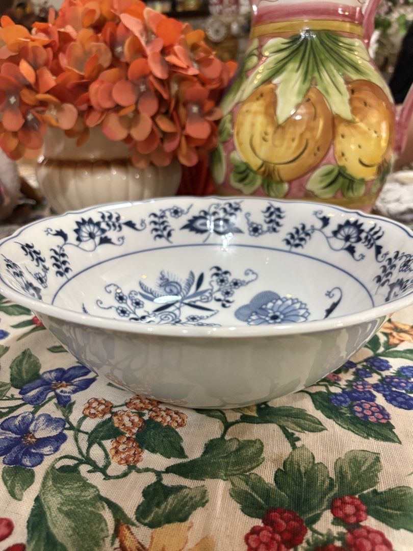 10”x3” blue Danube (Category: Vases & Decorative Bowls) located in Dipolog. Submitted by playmatesfriend.ph (Listing ID 1436131263, Image 1). Description: .
