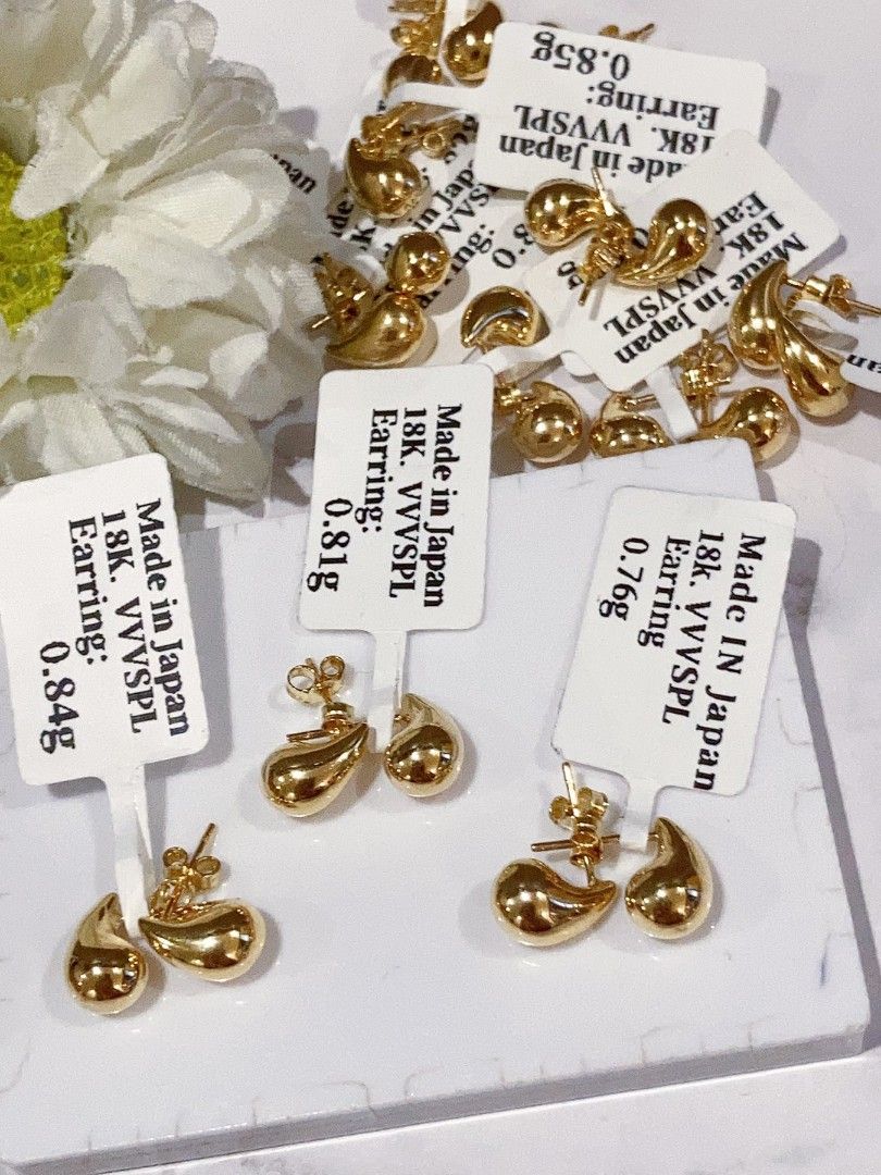 18k yg teardrops pawnable earrings (Category: Earrings) located in Manila. Submitted by franchezleyjewelers (Listing ID 1436120087, Image 1). Description: .