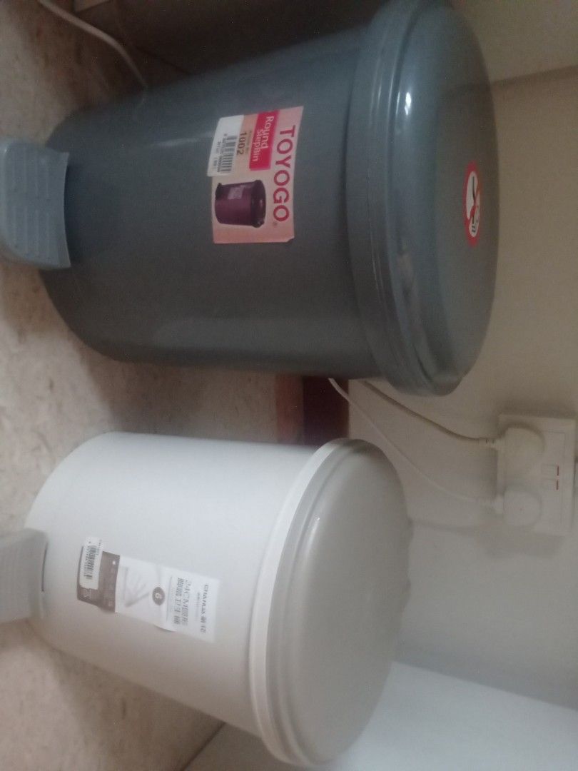 1 big round stepbin & 1 small 24 cm pedal bin
