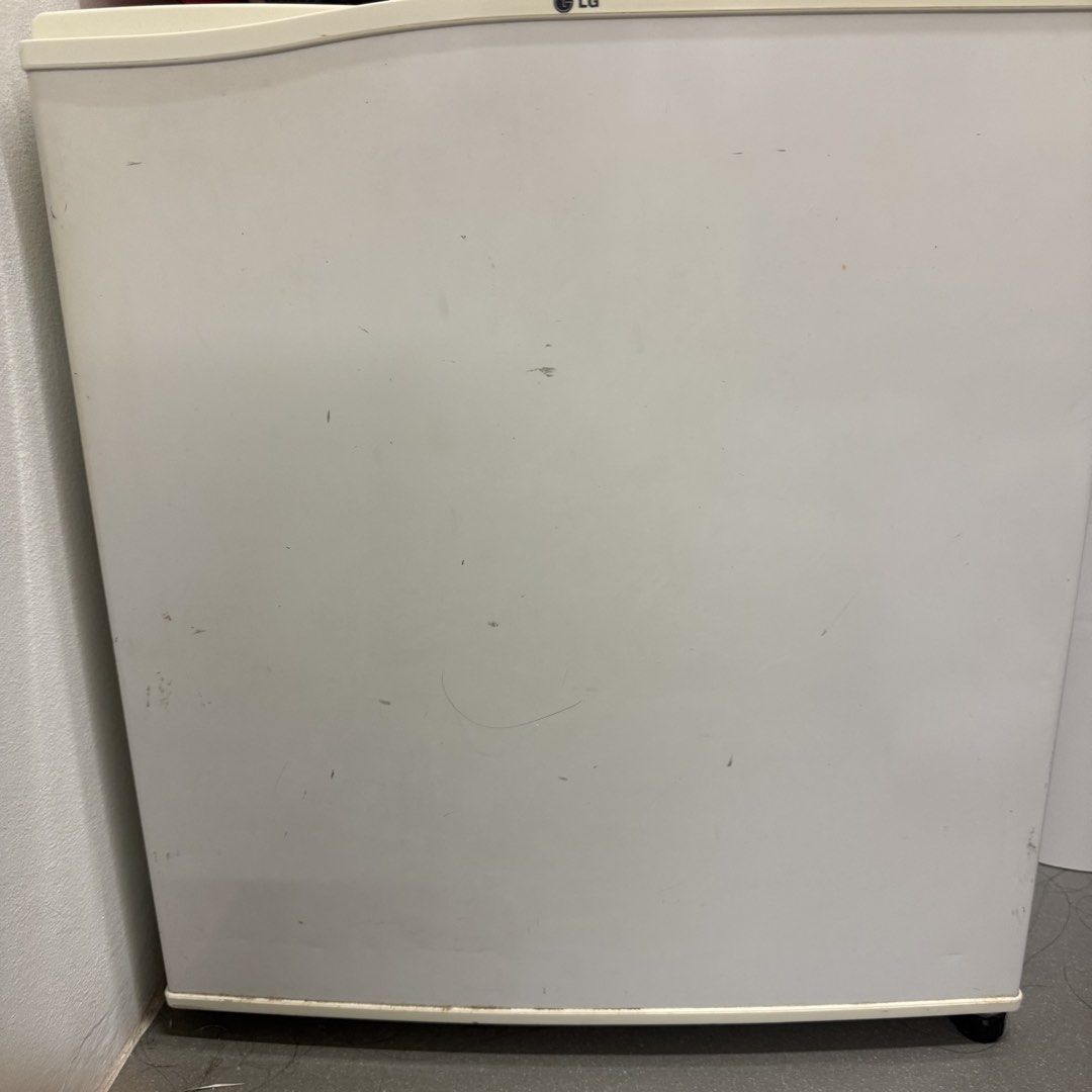 50L LG Fridge
