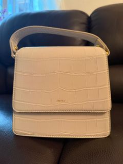 （分類：）位於 。 由 samuelhhh 提交（商品編號 1436221551，圖片 1）。簡介： 。
