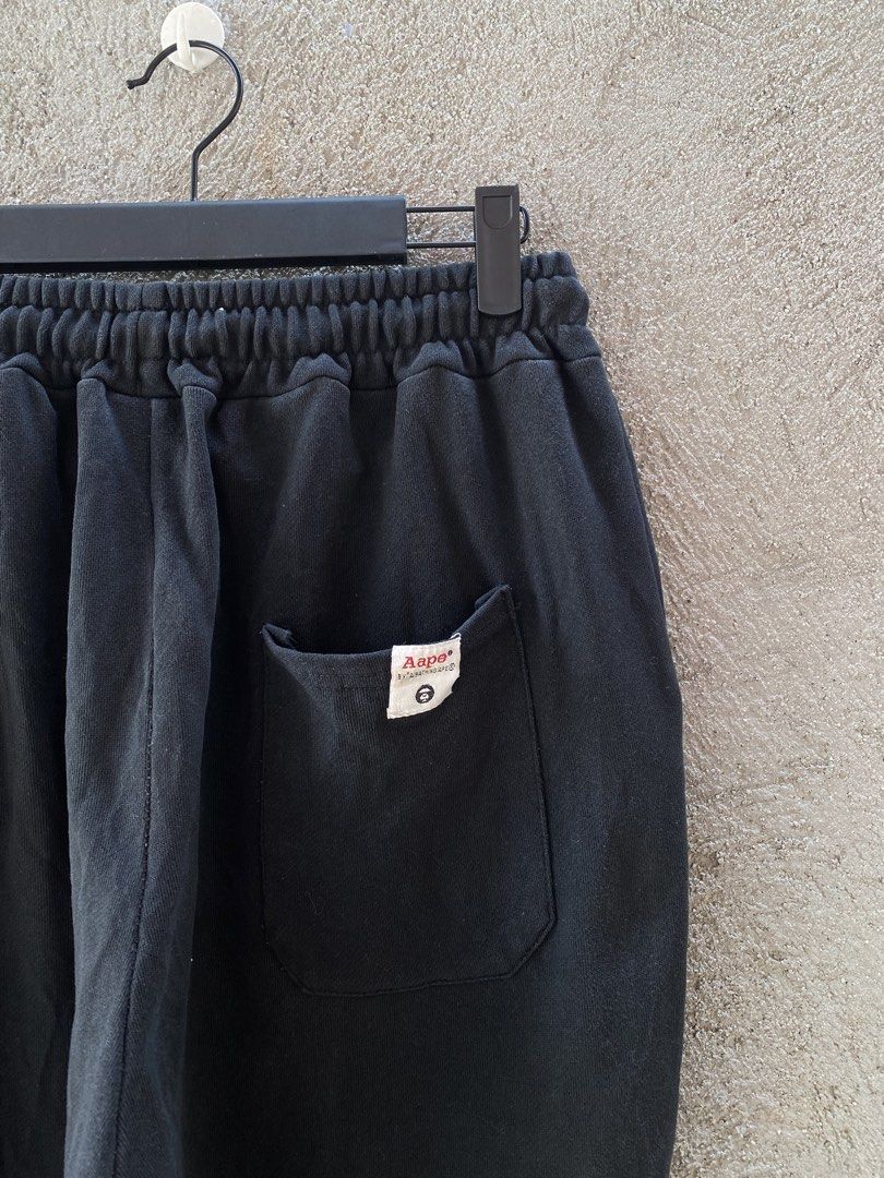 Aape (Category: Joggers) located in Candaba. Submitted by dejesus.bench17 (Listing ID 1436206485, Image 3). Description: Aape Jogging Type Pants -Brand: Aape By Bathing Ape -Condition: Good -Color rate: 9/10 -Dimes: W30-34 L37 -Issue: minimal crack print need wash -Price: 500 + ship.