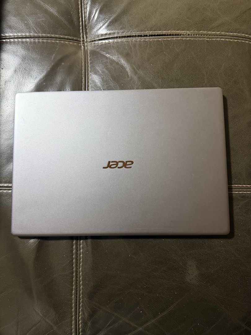 Acer Laptop - Like New Condition446301567535687682