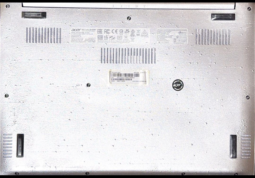 Acer Laptop - Like New Condition446301567535687687