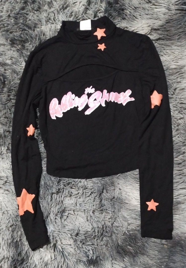 ACUBI THE ROLLING STONES LONG SLEEVE (Category: Longsleeves) located in Manila. Submitted by xrienne (Listing ID 1436178511, Image 1). Description: SIZE: XS-S BRAND: SHEIN MOD: LALAMOVE/ JNT MOP: GCASH LOCATION 📌 MANILA.
