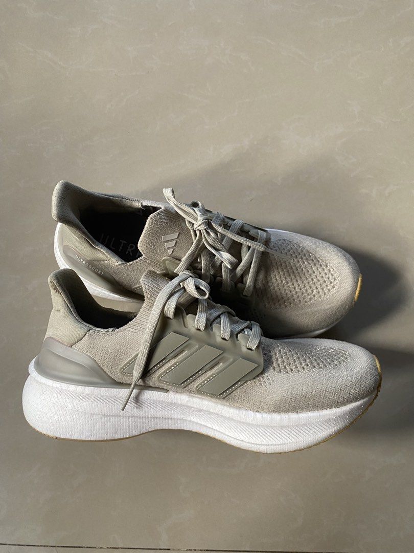 Adidas Ultraboost 5 Shoes (Category: Sneakers) located in Marikina City. Submitted by andreioruga (Listing ID 1436270944, Image 2). Description: UK size - 6 no issue as new condition original with scannable qr.