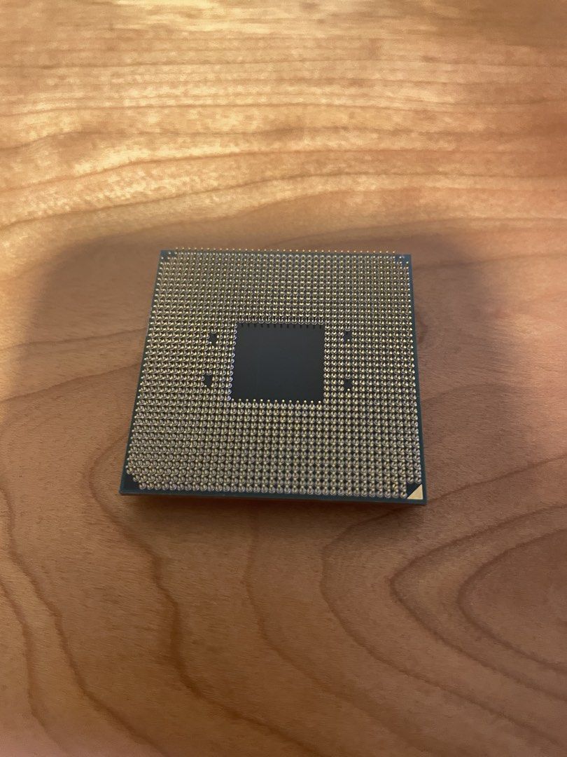 AMD Ryzen 7 3700X CPU445673914867404802