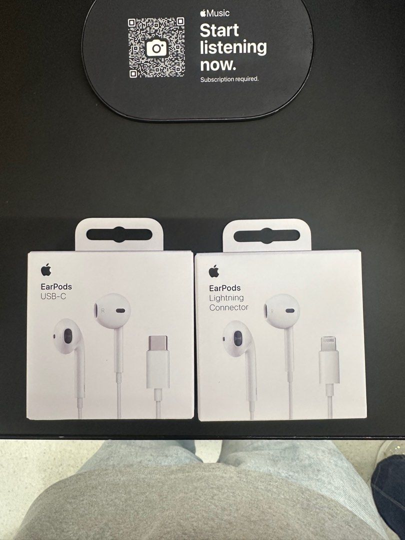 Apple Wired Ear Piece446707287919831040