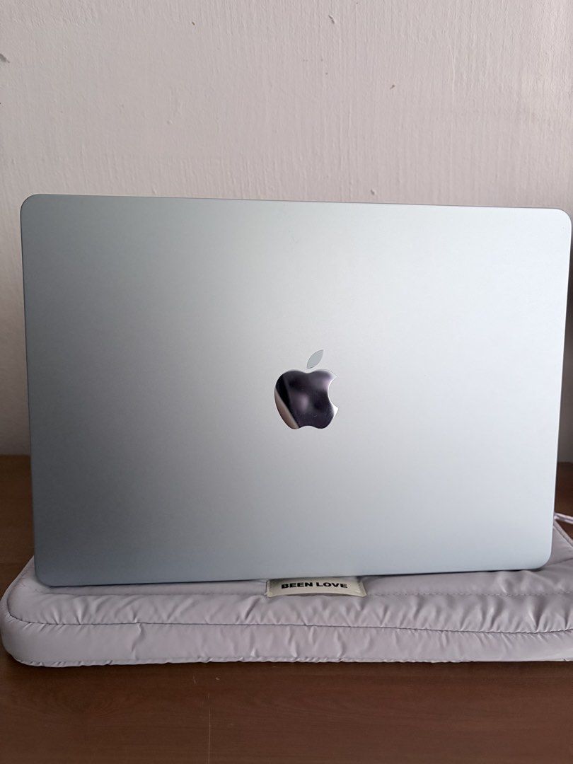 Apple MacBook Air 13-inch M4 (2025)445415503126876161