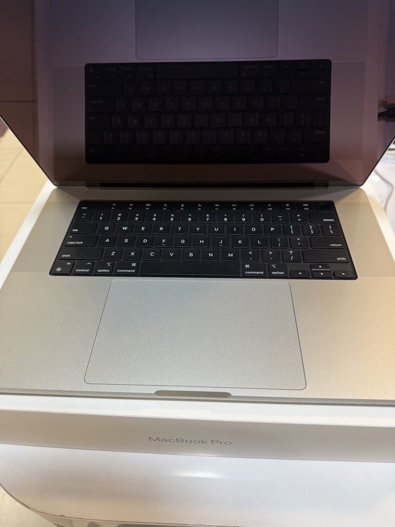 Apple Macbook Pro 16 M4Pro445664140376811521
