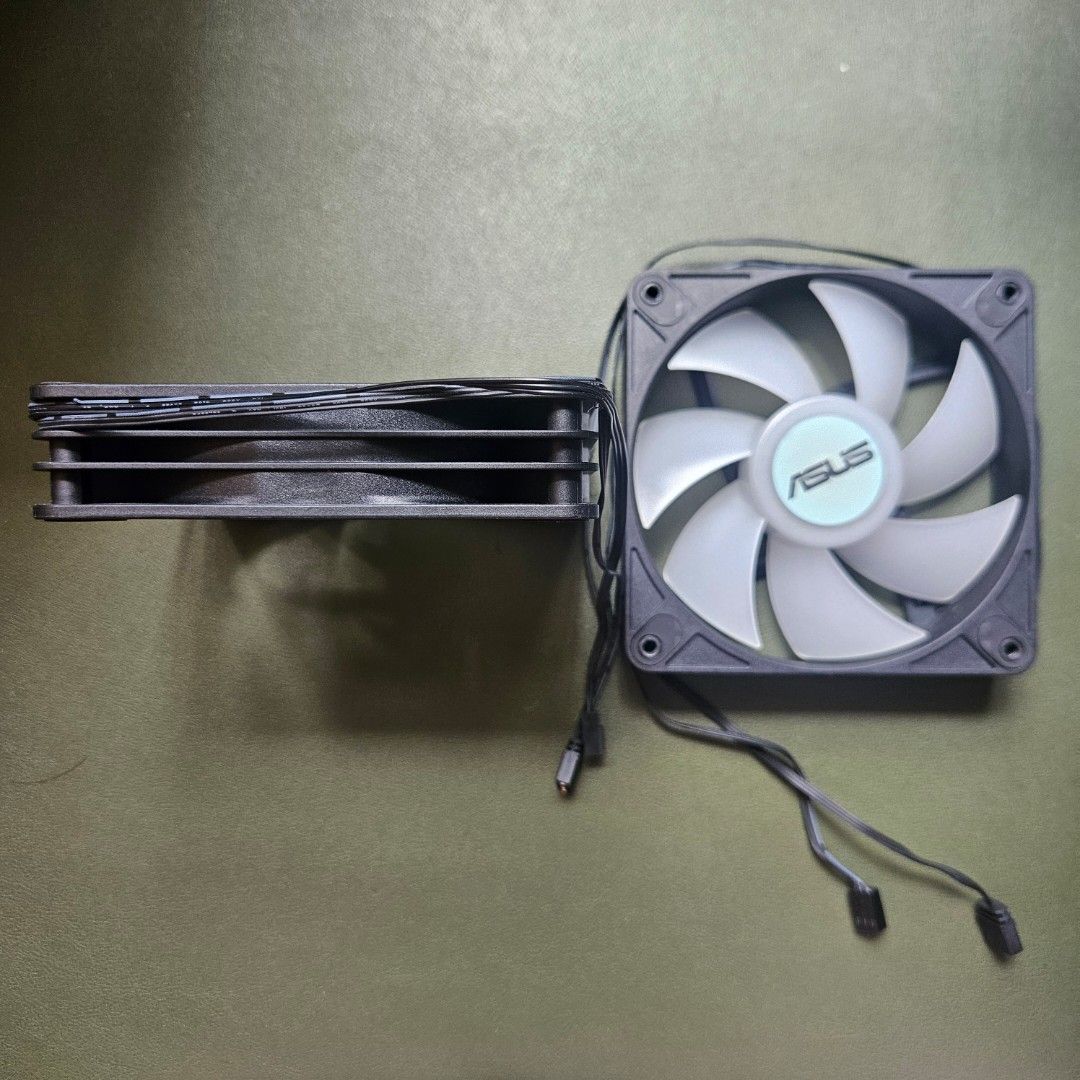 Asus ARGB 120mm x 28mm case fans445573850643845121