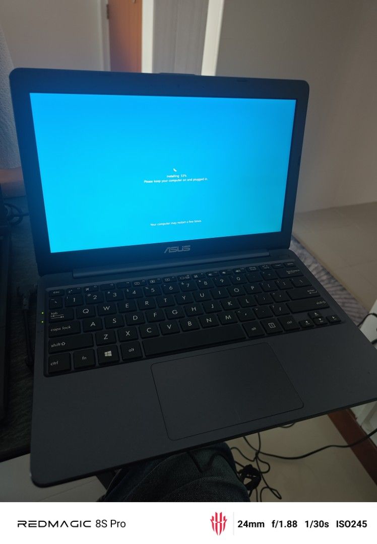 ASUS Laptop - Used445540161165076484