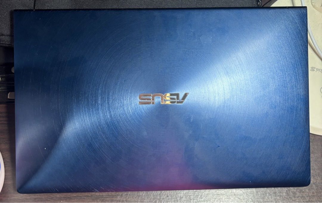 Asus Zenbook 14445663264920709121