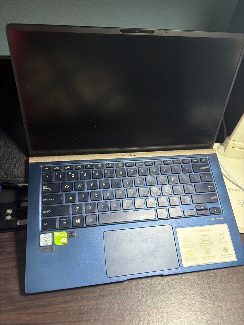 Asus Zenbook 14445663264920709120