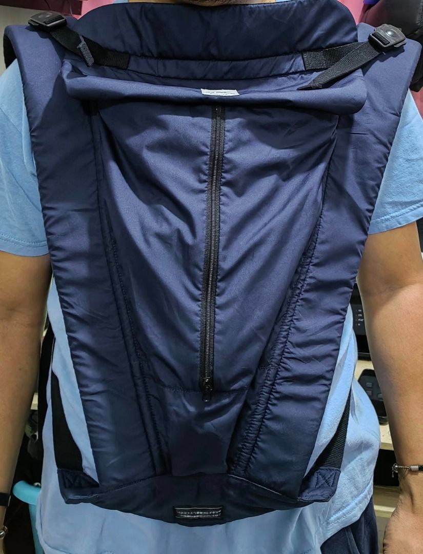 Baby Carrier (Category: Carriers & Slings) located in Cebu City. Submitted by dudes_villanueva (Listing ID 1436223910, Image 1). Description: Baby Carrier Brand: Cinq Manières Eightex 📌 can be used in five different carrying positions, typically including newborn (horizontal), face-in, face-out, hip, and back carry. 📌 lightweight and foldable into a compact shape for easy storage or travel. 📌 breathable mesh or soft fabric suitable for differe