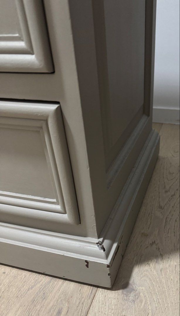 Bedside table446090755620229123