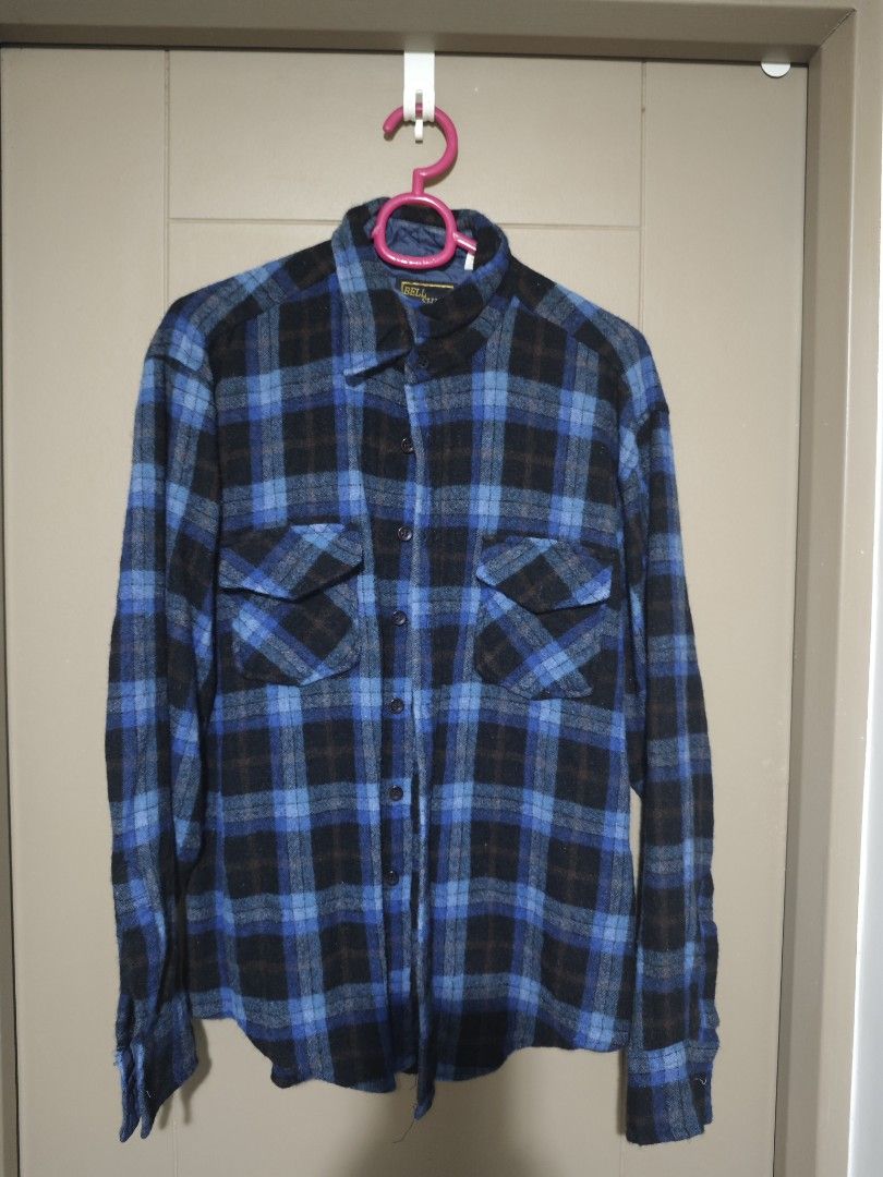 BELL SHIRT FLANNEL SHIRT (Category: Tshirts & Polo Shirts ) located in Las Pinas. Submitted by alaskaboiboi (Listing ID 1436143780, Image 1). Description: BELL SHIRT WOOL FLANNEL SIZE L NO ISSUES .