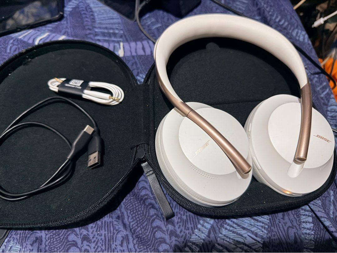 Bose NC 700 noise cancellation headphone (Category: Portable Audio Accessories) located in Paranaque City. Submitted by hannah.agupit (Listing ID 1436187008, Image 1). Description: Unit, case and cords 💯 original connected to Bose App No issues Ready to use .