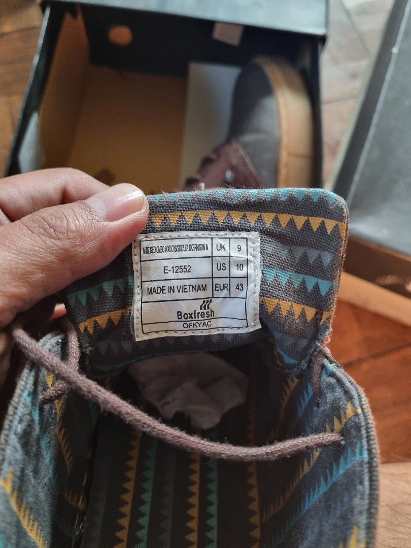 Boxfresh Chukka Boots - Size UK 10 (Category: Boots) located in Quezon City. Submitted by fpam13 (Listing ID 1436282723, Image 1). Description: - Boxfresh chukka boots - Size: UK 10 / EUR 43 - Color: Brown and grey - Features patterned interior - Brown sole - Includes original box - Made in Vietnam.