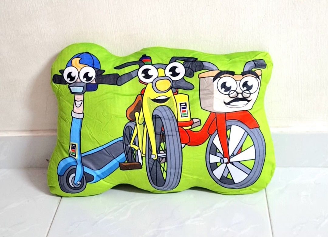 Brand new cushions pillows