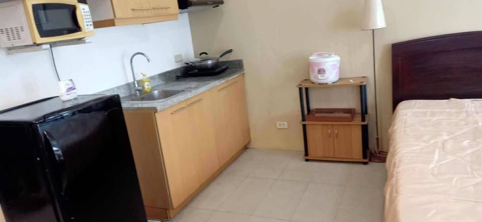 BSA TWIN TOWERS STUDIO UNIT FOR SALE (Category: Apartments & Condos) located in Quezon City. Submitted by chi.villanueva21 (Listing ID 1436153390, Image 2). Description: For Sale Studio Unit at BSA Twin Towers 📍 Julia Vargas Ave.cor.Bank Drive Ortigas Center Mandaluyong City (At the back of Mega Mall A) 📌 Studio Unit (35.9 sqm) Fully Furnished 📌 20th Floor - Tower A 📌 with Parking Inclusive of CGT and Notarized of Deed pf Sales. .