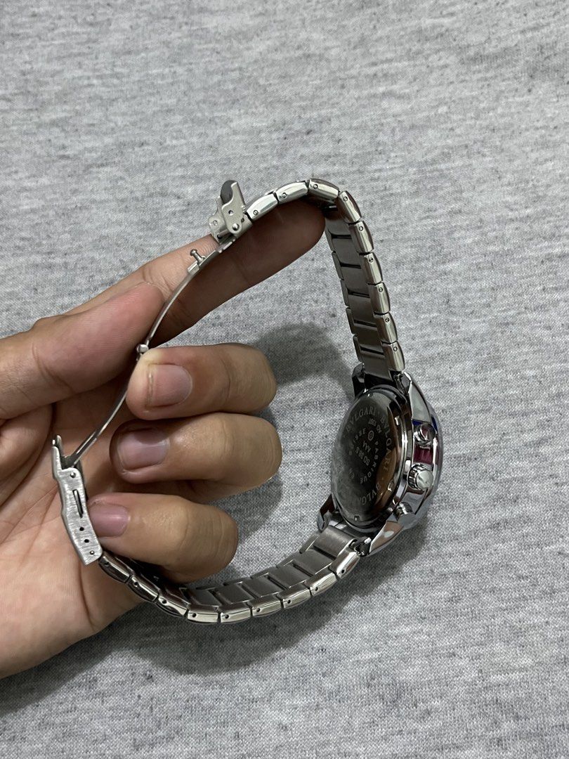 BVLGARI CHRONO SKELETON DIAL (Category: Luxury Watches) located in Manila. Submitted by aihzenbalt91094 (Listing ID 1436100134, Image 3). Description: - BVLGARI CHRONO SKELETON DIAL - 44 MM - WITH DATE - AUTOMATIC - JAPAN SOURCE - HEAVY/HEAVY STRAP - WATER RESISTANT - DOUBLE LOCK - WORKING - AS NEW - NO ISSUE - WITH BOX IF CLAIM - CLAIM 1,500.