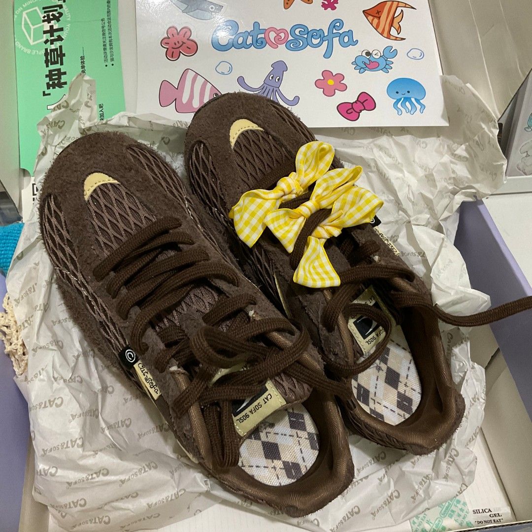 CATSOFA Fisherman Sneakers Size 38 (Category: Sneakers) located in Aparri. Submitted by shelfofjes (Listing ID 1436135401, Image 2). Description: 🐟 Catsofa Fisherman Sneakers Size: 38 used twice 🫧with box, and freebies/laces payment: gcash or maribank delivery: jnt only (fee shouldered by buyer) PM if sure buyer thanks.
