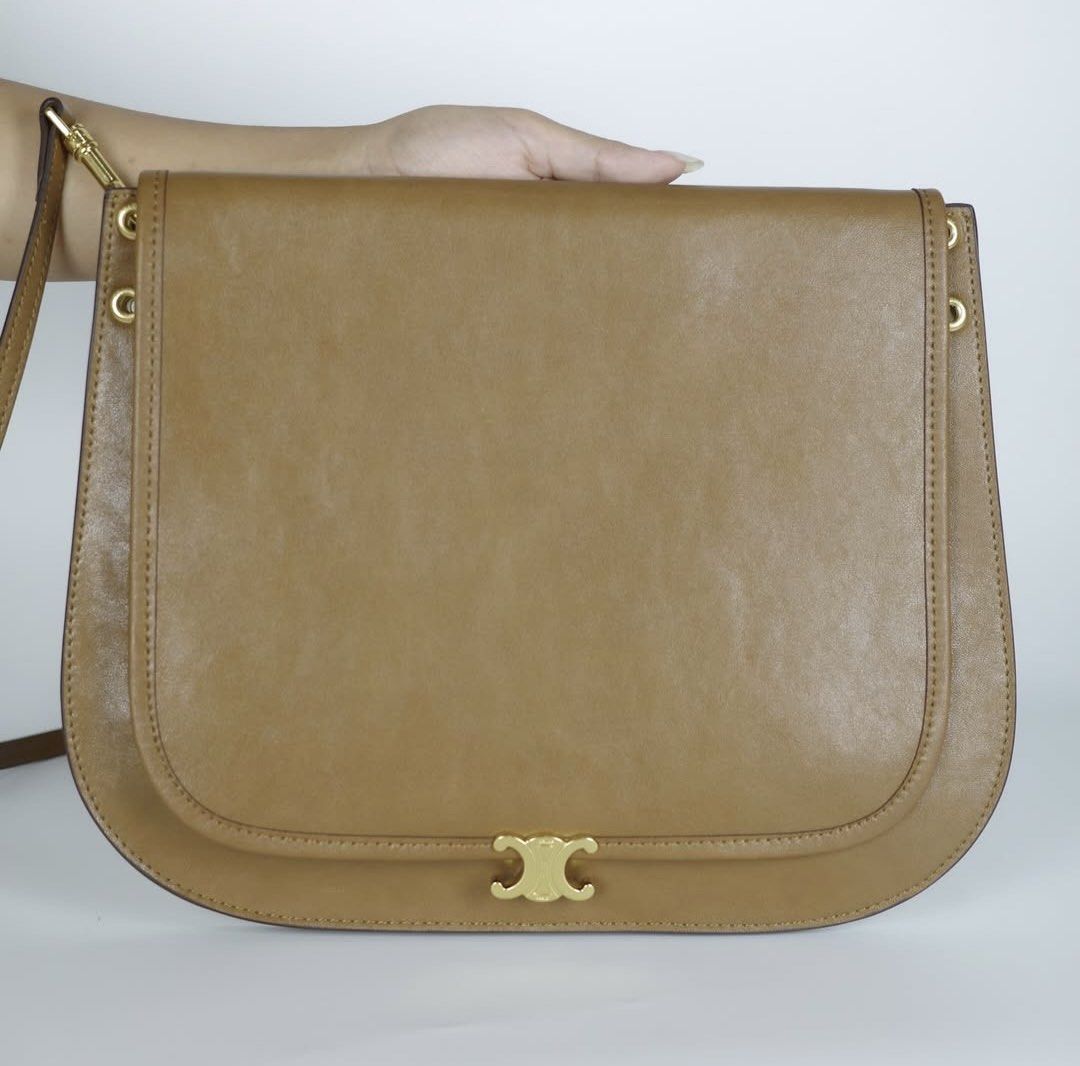 Celine Soft Triomphe Besace (Category: Luxury Bags & Wallets) located in Bulacan. Submitted by gentle.stuffy (Listing ID 1436247520, Image 1). Description: - In excellent condition. - Dm the last price for sure buyer. - Dm for the other infos and photos. - Strictly Payment First. &MOP: Bank, Gcash MOD: lalamove, J&T, LBC or buyer preferred choice. The buyer will shoulder the shipping fees..
