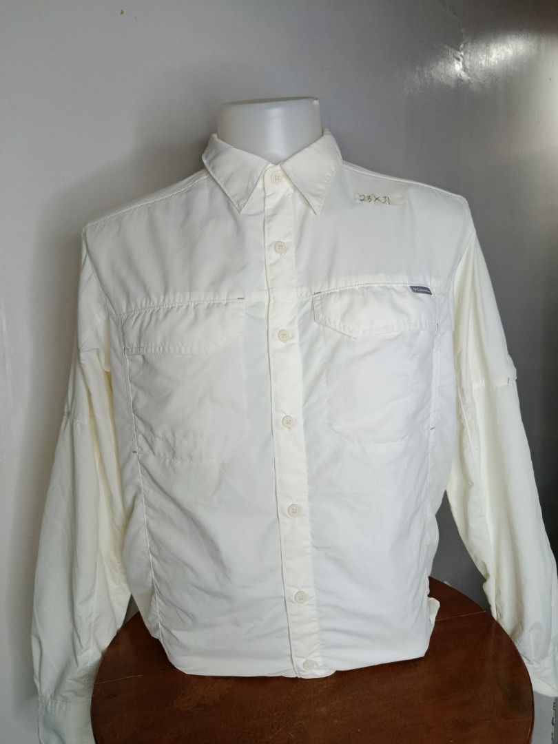 Columbia Windbreaker Longsleeve 3/4 (Category: Sets & Coordinates) located in Tabaco. Submitted by chicpolos (Listing ID 1436259162, Image 1). Description: 📌850 shipped - 23x31 - Good as New - 9.7 color rate - No issue/s - Adjustable to 3/4 sleeves .